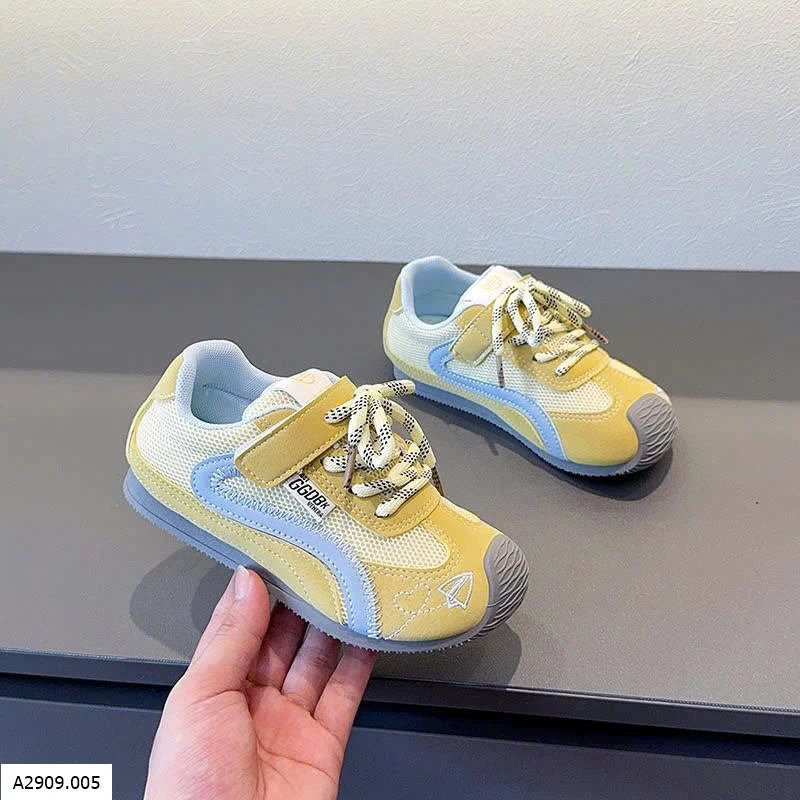 GIÀY THỂ THAO PHỐI MÀU THÊU HÌNH   Giá sỉ size 27–32: 193k  size 33–38: 203k