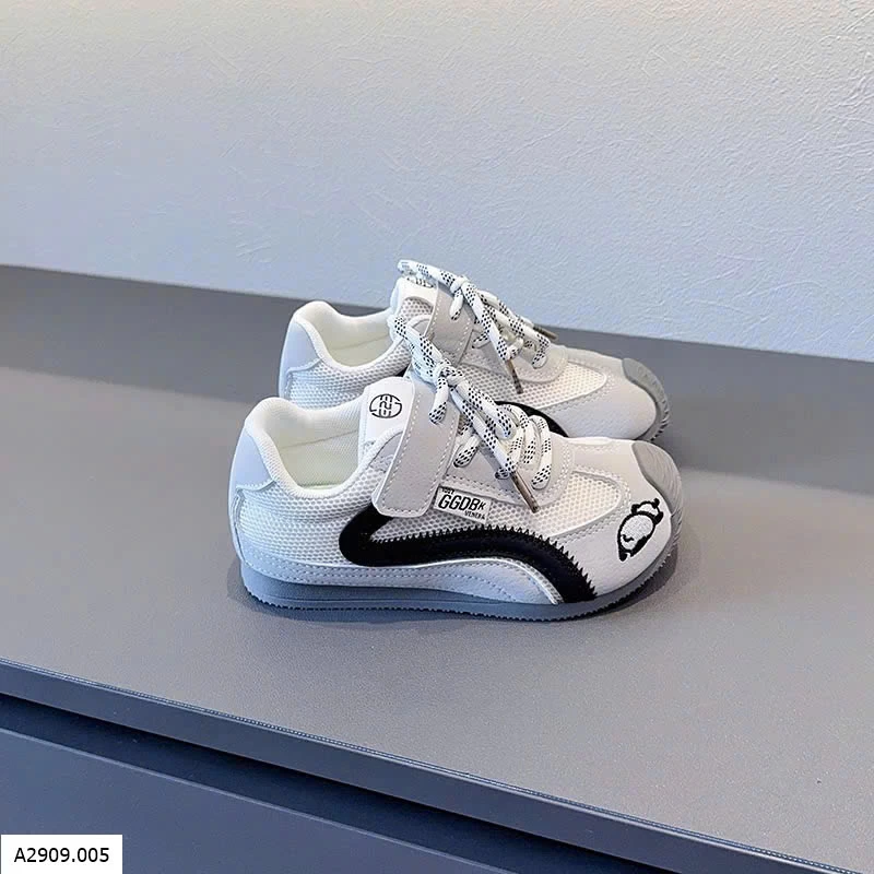 GIÀY THỂ THAO PHỐI MÀU THÊU HÌNH   Giá sỉ size 27–32: 193k  size 33–38: 203k