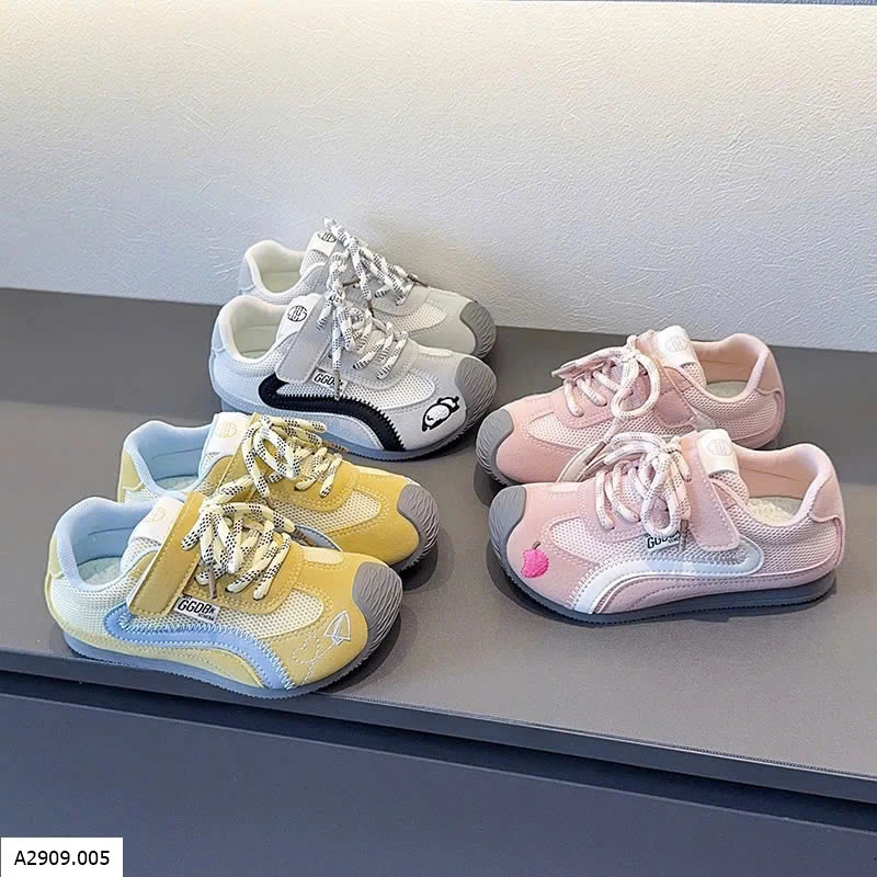 GIÀY THỂ THAO PHỐI MÀU THÊU HÌNH   Giá sỉ size 27–32: 193k  size 33–38: 203k