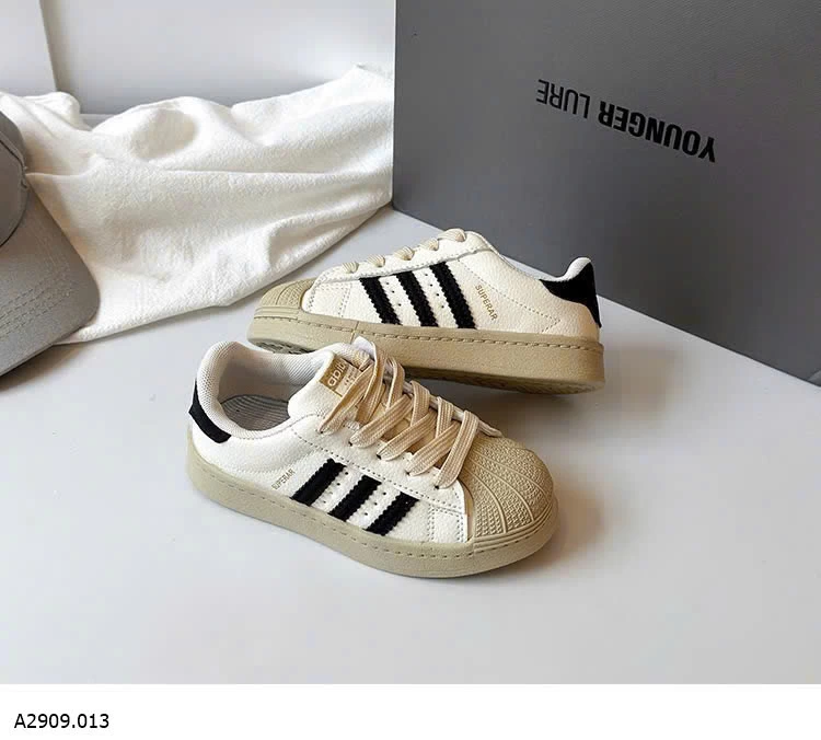 GIÀY THỂ THAO 3 SỌC CHO BÉ   Giá sỉ Sz 26-31: #210k Sz 32-37: #220k