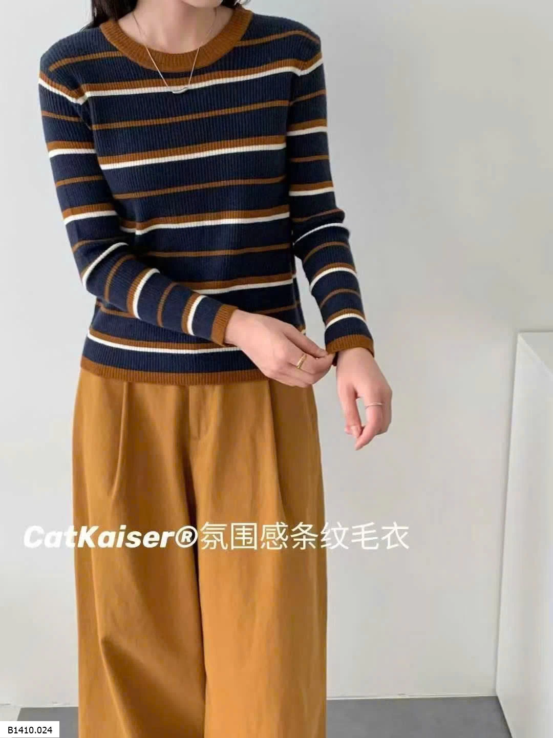 ÁO LEN KẺ CATKAISER NỮ    Giá sỉ 129k