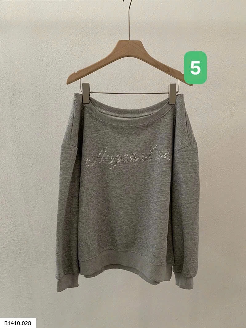 ÁO NỈ CHỮ HỞ VAI    Giá sỉ 175k