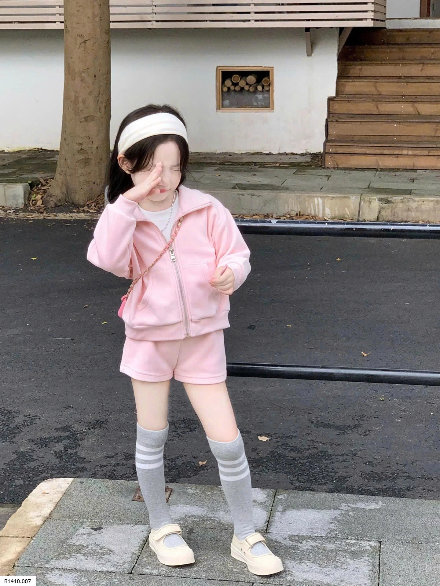 SET ÁO KHOÁC QUẦN SHORT HỒNG BÉ GÁI   Giá sỉ 213k