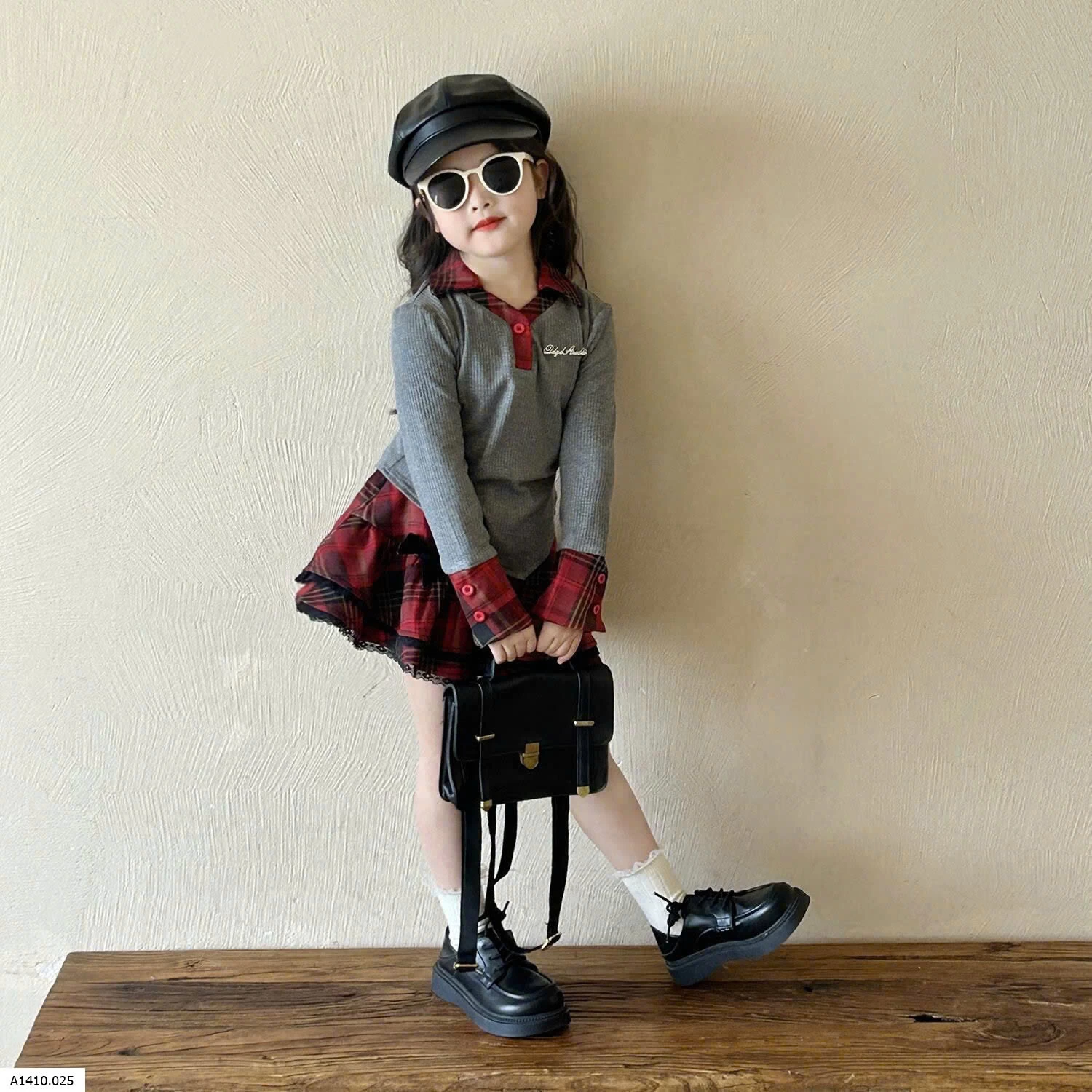 SET ÁO DÀI TAY MIX CV KẺ BG   Giá sỉ áo: 135k  cv: 173k  cả set: 295k 