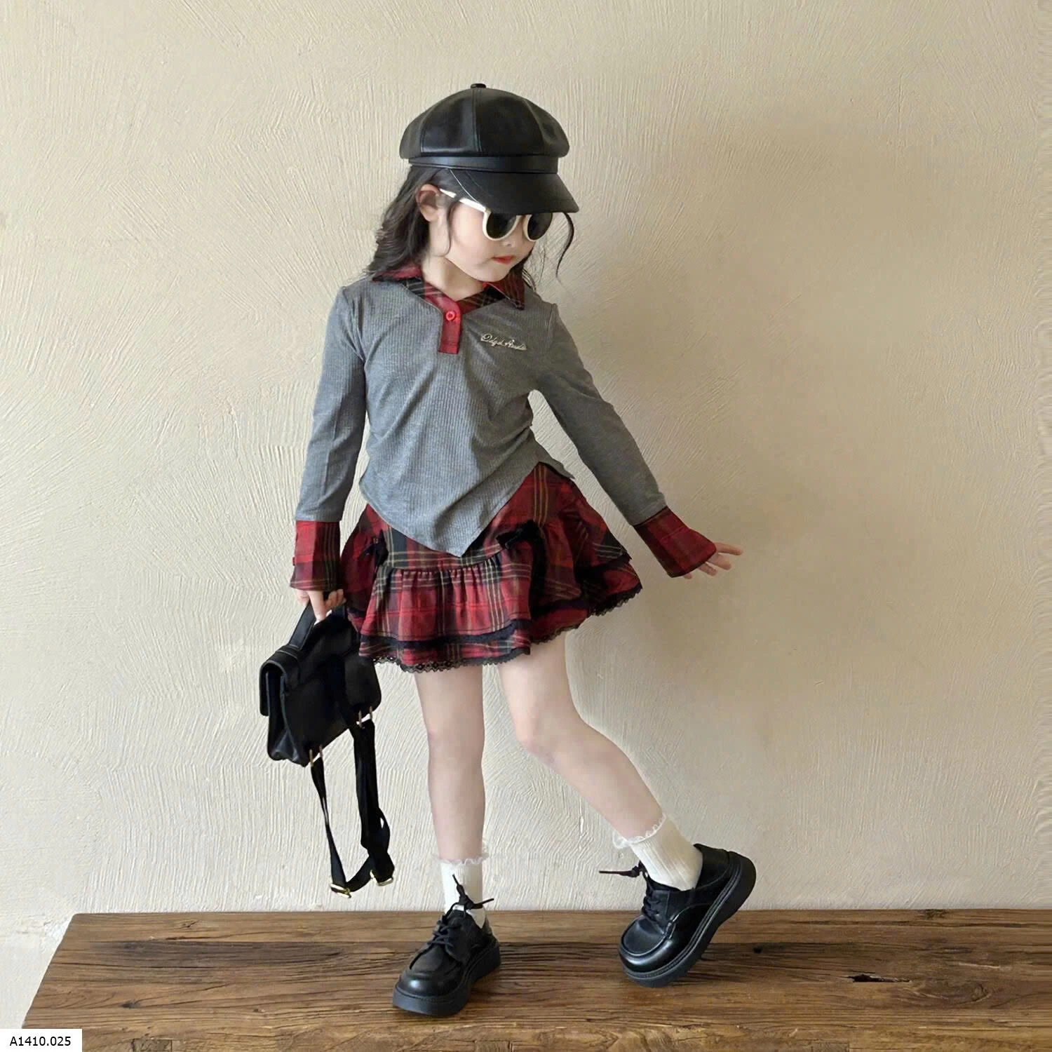 SET ÁO DÀI TAY MIX CV KẺ BG   Giá sỉ áo: 135k  cv: 173k  cả set: 295k 