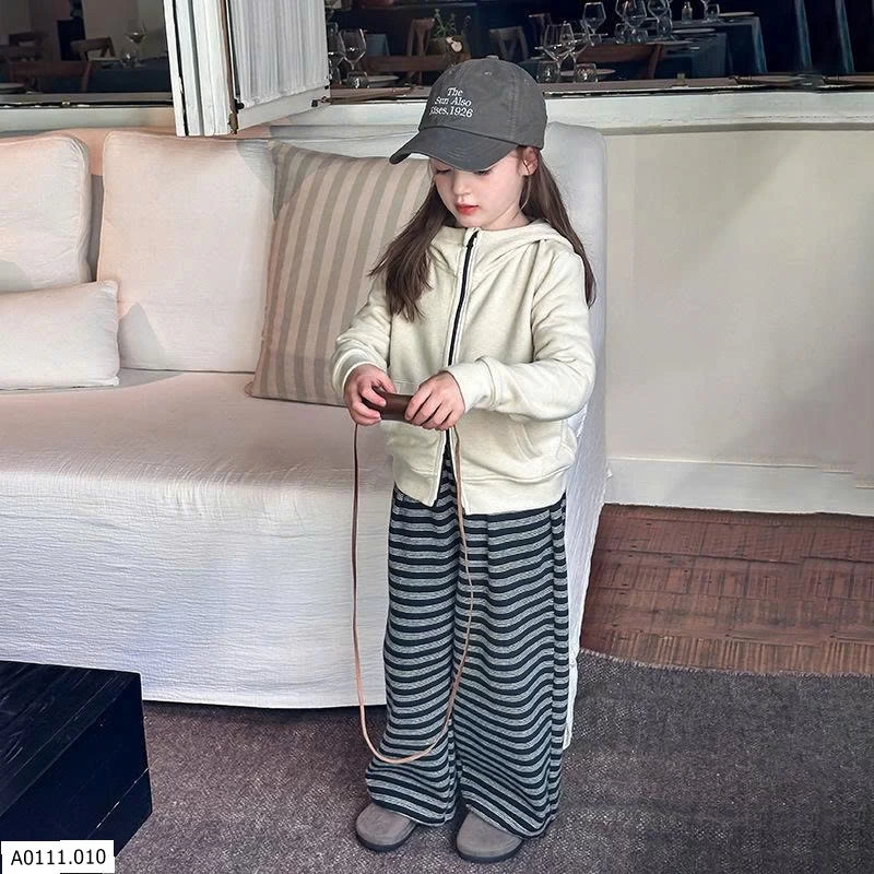 ÁO KHOÁC NỈ CÓ MŨ AMBB   Giá sỉ sz 90-150: 240k 160: 270k 170: 280kc