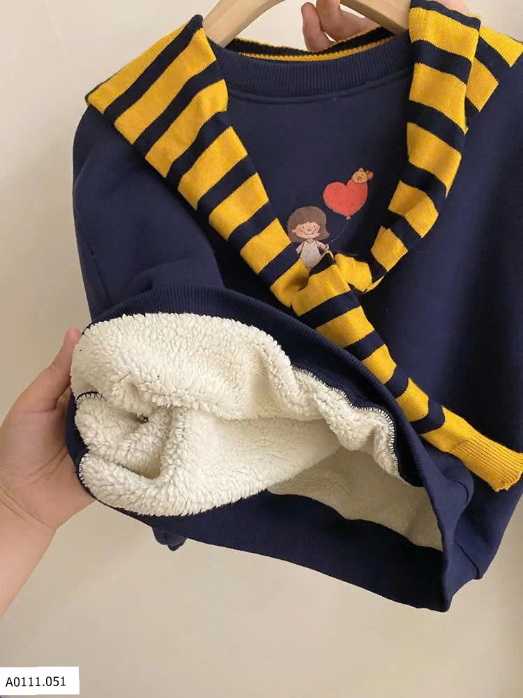 SET ĐỒ THU ĐÔNG JEAN MIX VÁY VOAN BÉ GÁI  Giá sỉ Áo phối khăn choàng: 187k  Jeans phối váy voan: 236k