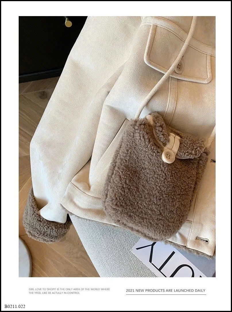 ÁO KHOÁC LÓT LÔNG CỪU CỔ BẺ    Giá sỉ 350k