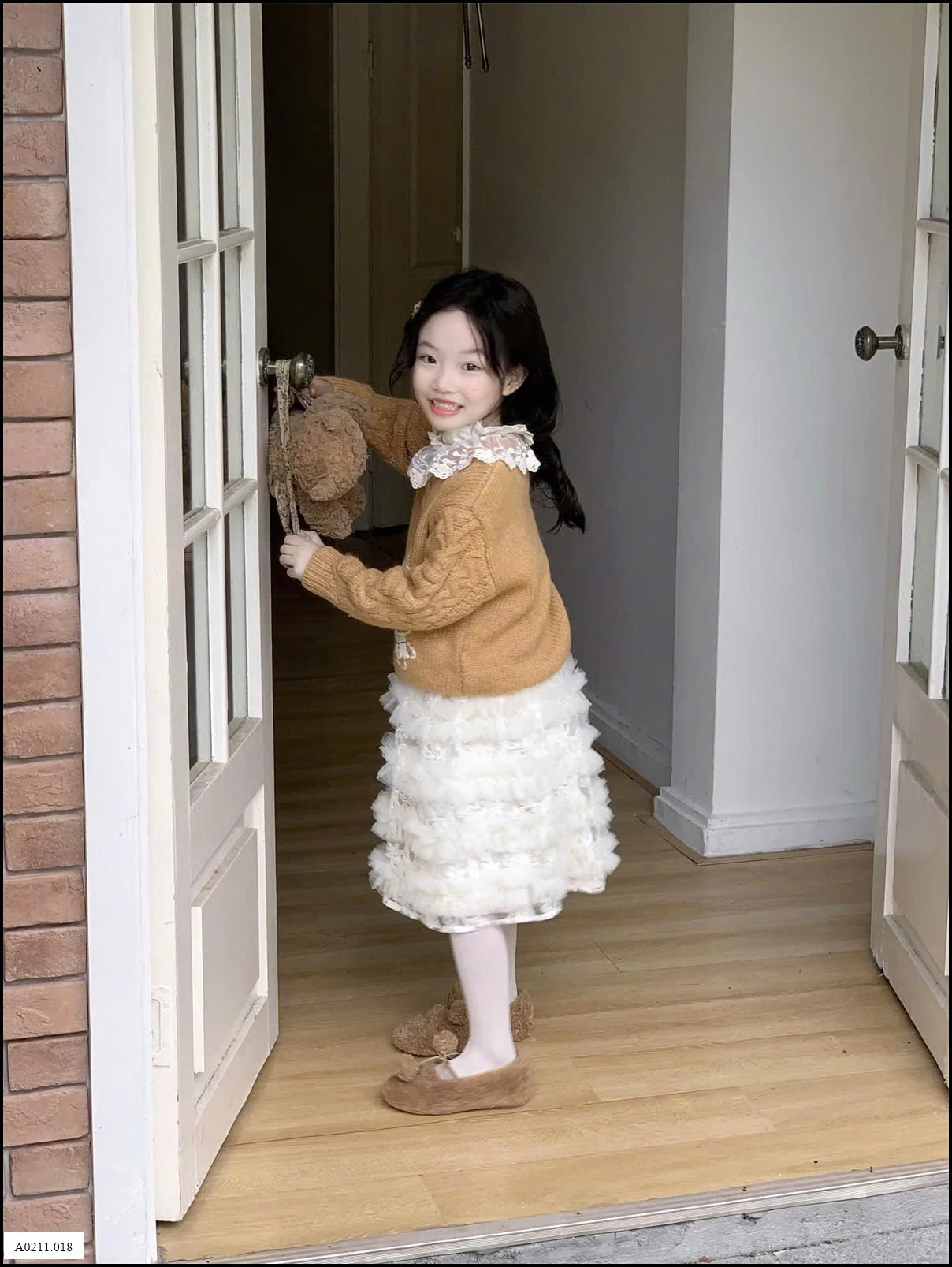 SET BỘ 3 CHI TIẾT BG  Giá sỉ áo len: 200k  áo trong: 148k  cv: 199k