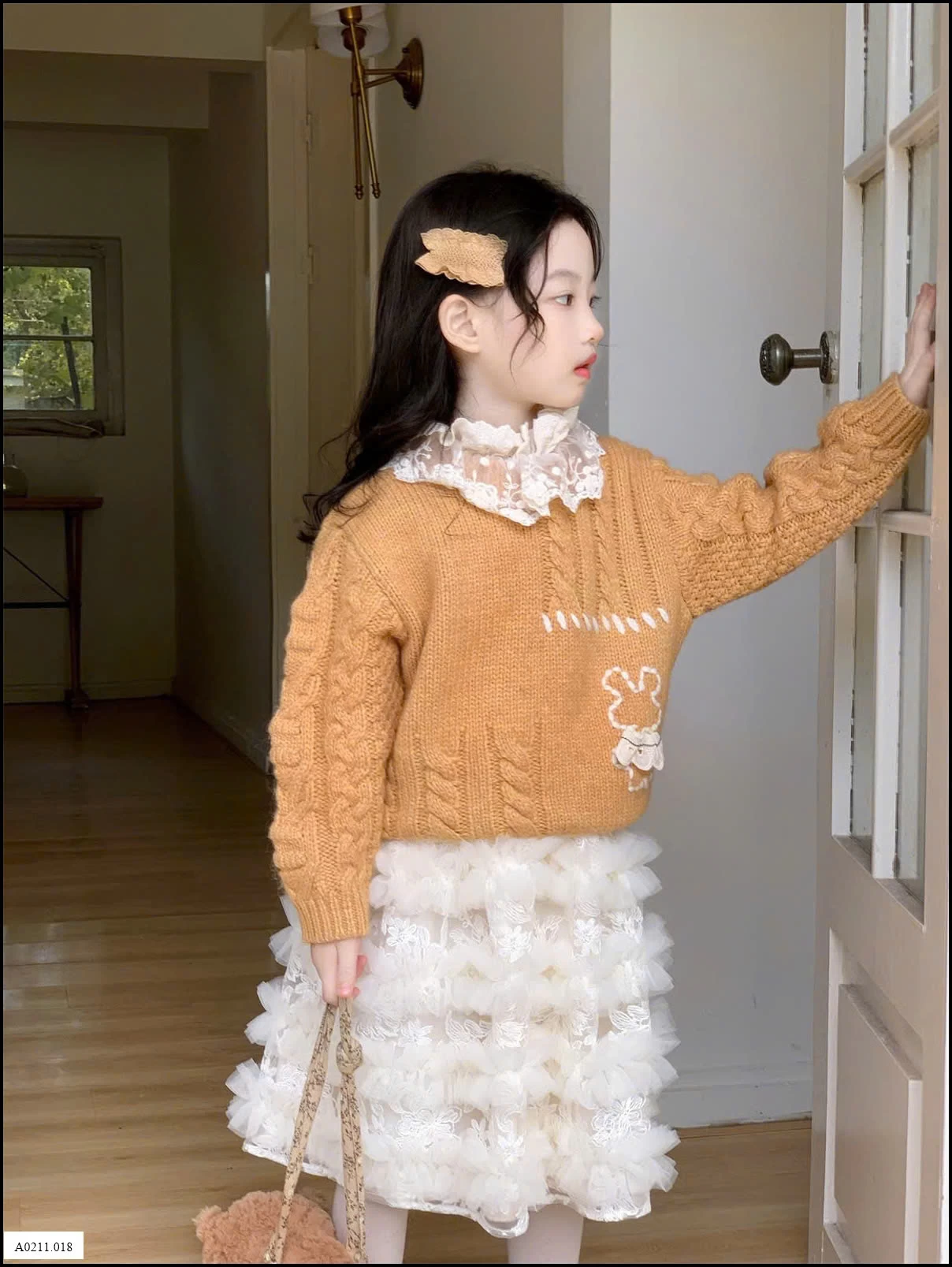 SET BỘ 3 CHI TIẾT BG  Giá sỉ áo len: 200k  áo trong: 148k  cv: 199k