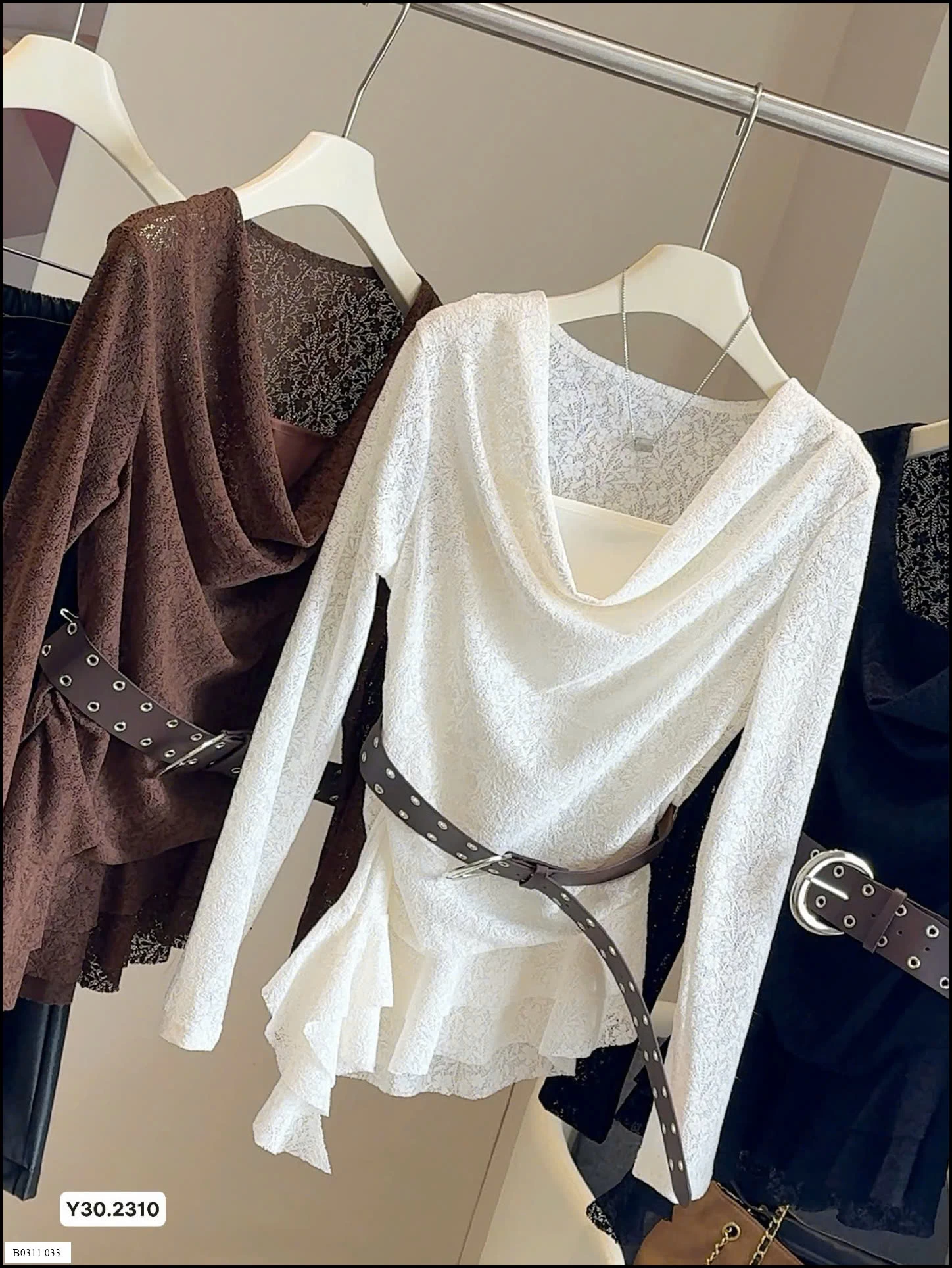 ÁO REN VỔ V TAY LOE ANNA Giá sỉ 180k