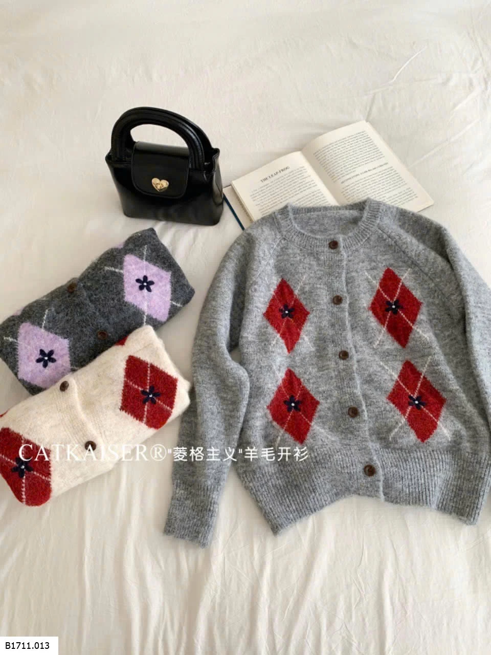 ÁO LEN CARDIGAN HỌA TIẾT CATKAISER  Giá sỉ 175k