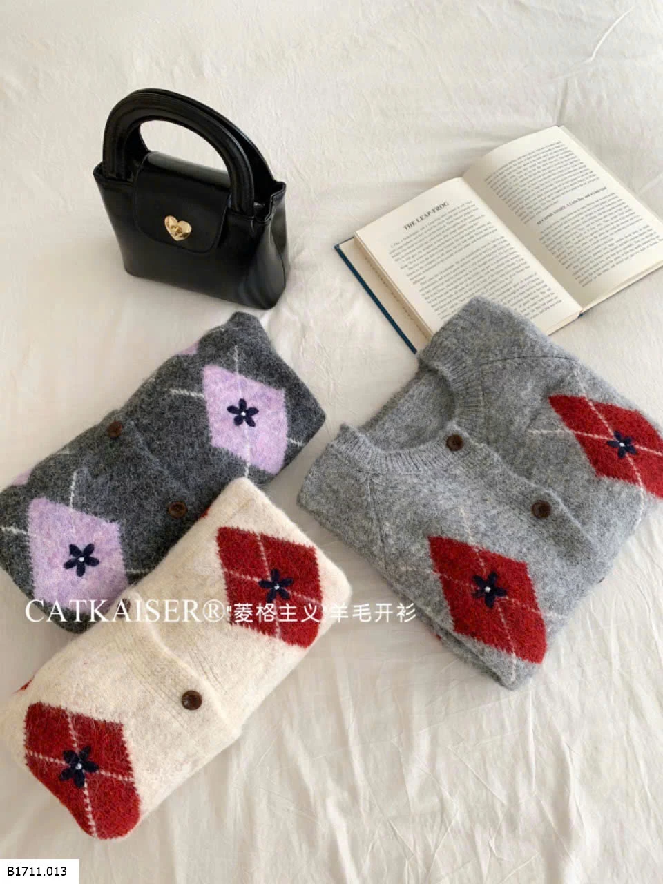 ÁO LEN CARDIGAN HỌA TIẾT CATKAISER  Giá sỉ 175k