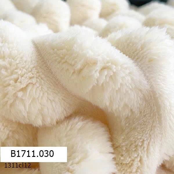 Chăn lông san hôGiá sỉ 190k