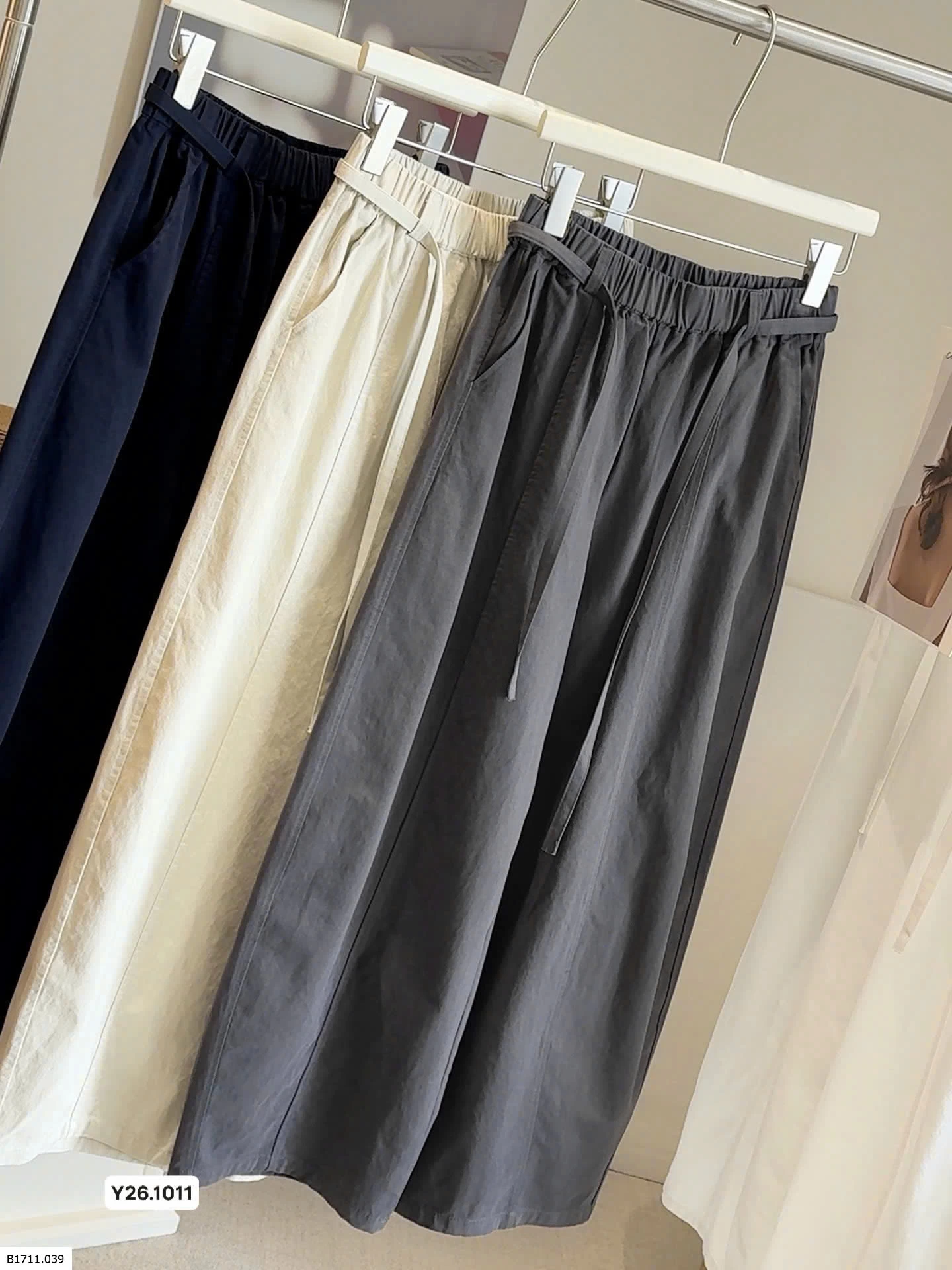 Quần ống rộng lưng thun co giãn  Giá sỉ 180k