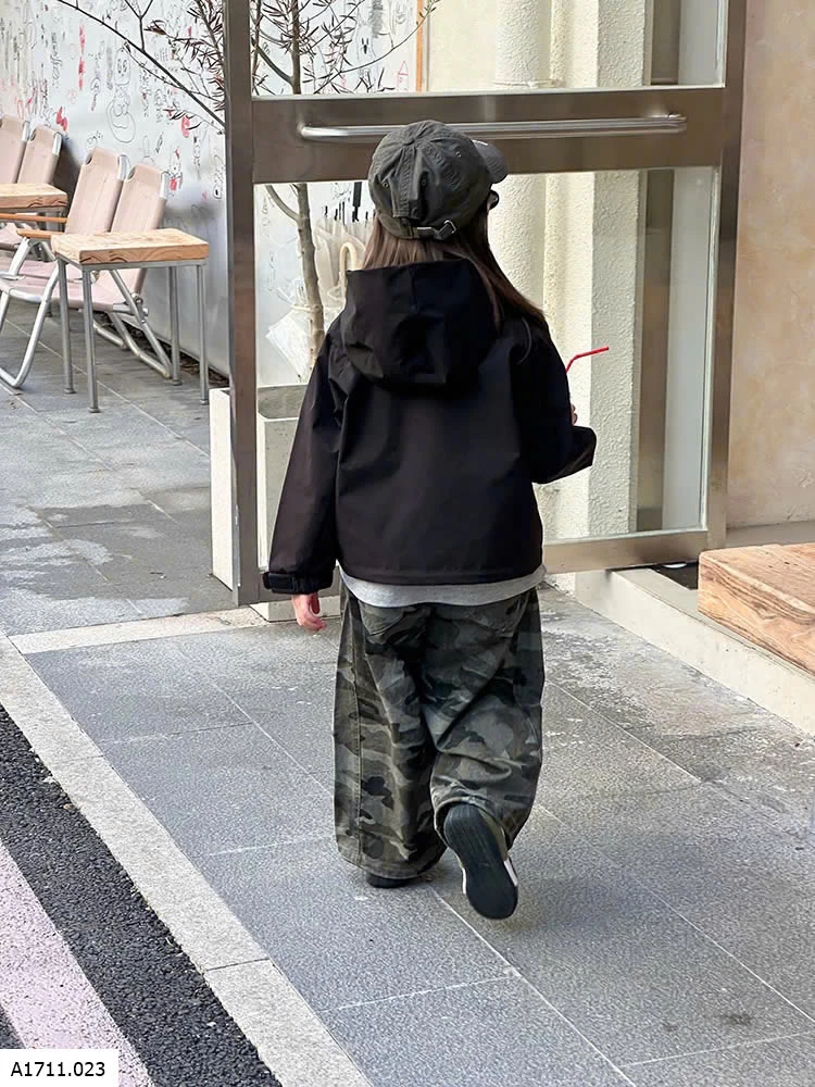 ÁO KHOÁC GIÓ AMBB  Giá sỉ sz 90-150: 225k sz 160: 240k  sz 170: 260k