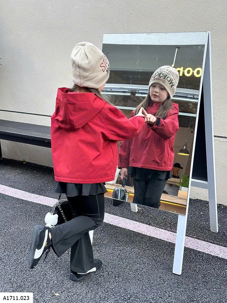 ÁO KHOÁC GIÓ AMBB  Giá sỉ sz 90-150: 225k sz 160: 240k  sz 170: 260k