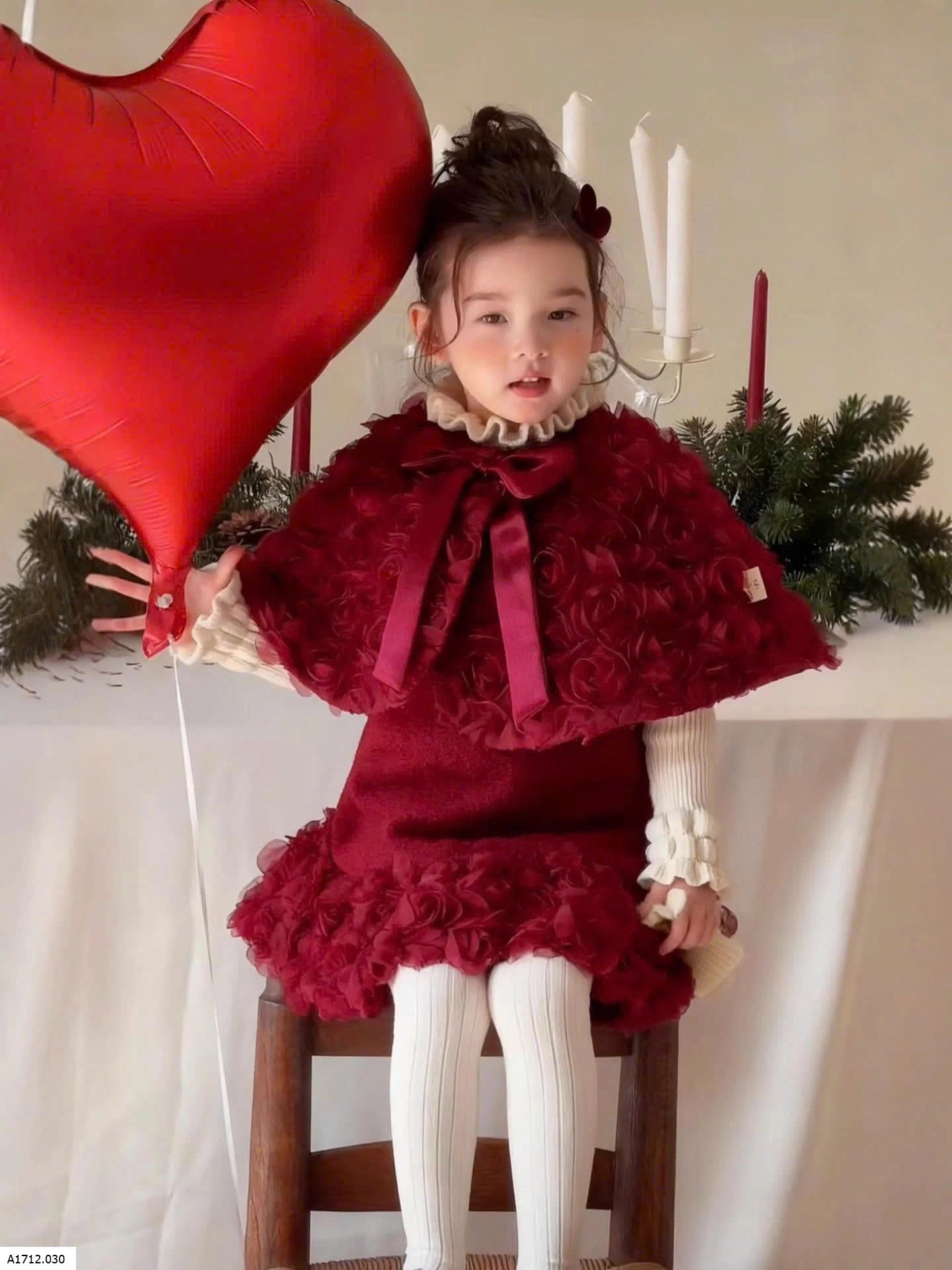 SET VÁY ĐỎ HOA HỒNG 3D  Giá sỉ choàng 227k  váy sát nách 268k  áo len 185k 