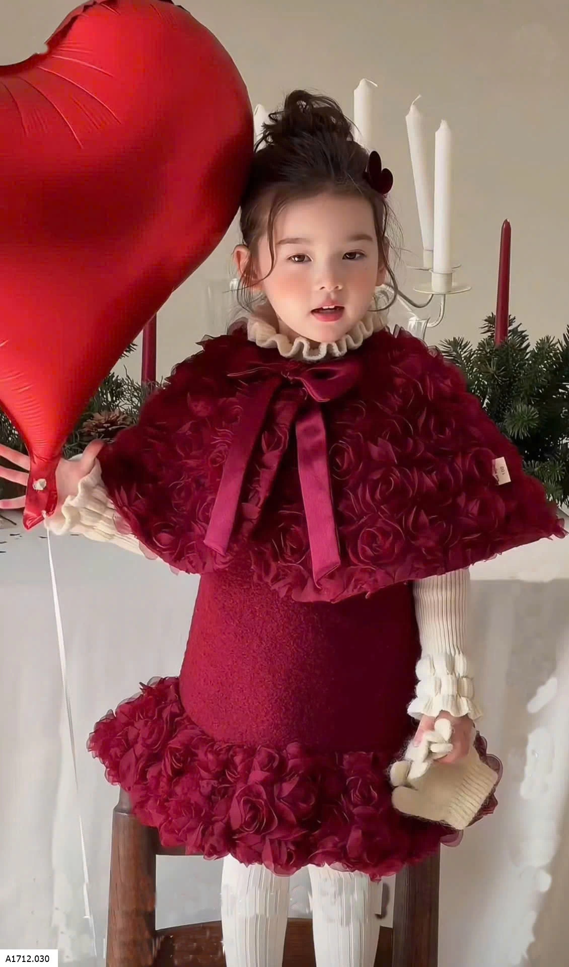 SET VÁY ĐỎ HOA HỒNG 3D  Giá sỉ choàng 227k  váy sát nách 268k  áo len 185k 