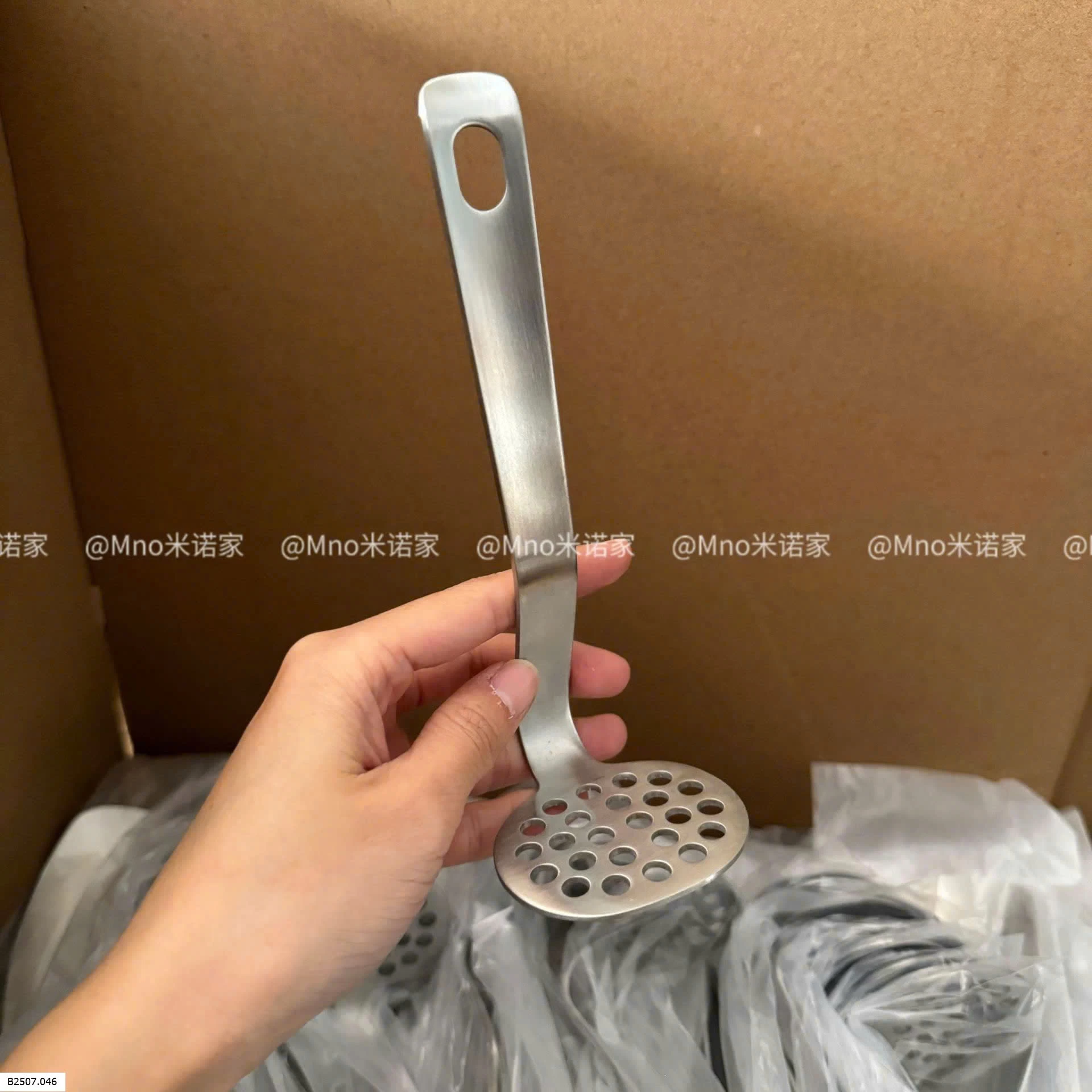 DỤNG CỤ ÉP KHOAI TÂY BẰNG TAY Sỉ 64k