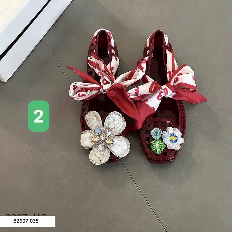 GIÀY LỖ ĐÍNH HOA NỮ    Sỉ 185k 