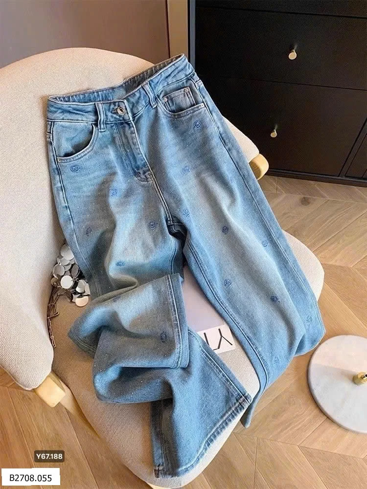 QUẦN JEAN SUÔNG THÊU HOA   Giá sỉ 155k