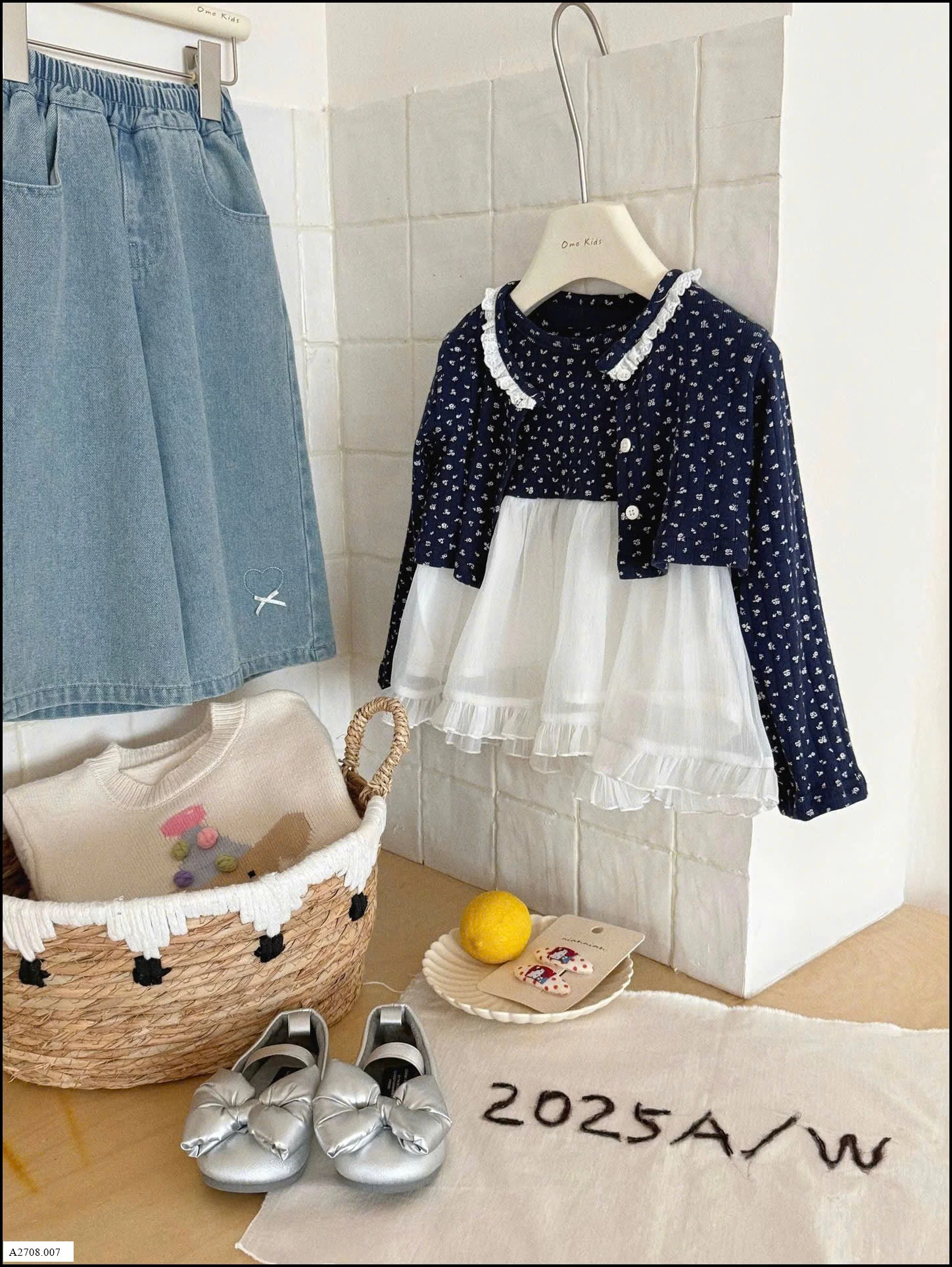 SET ÁO HOA NHÍ MIX JEAN SUÔNG ĐÍNH NƠ BG  Giá sỉ set áo: 235k  quần: 136k 