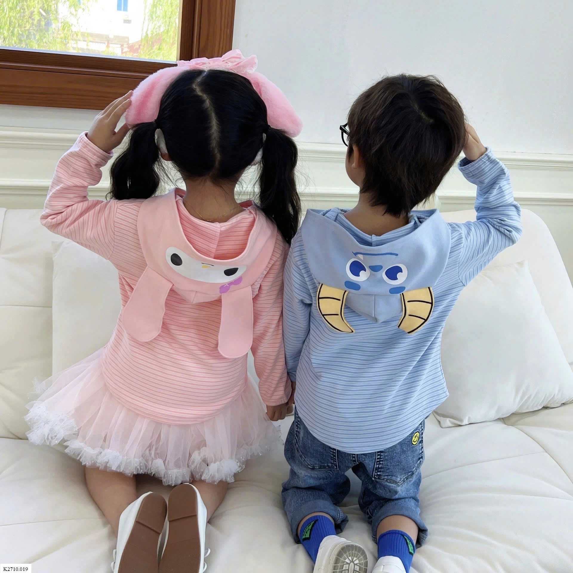 ÁO CARDIGAN KẺ CÓ MŨ HOẠT HÌNH CHO BÉ Sỉ 95k