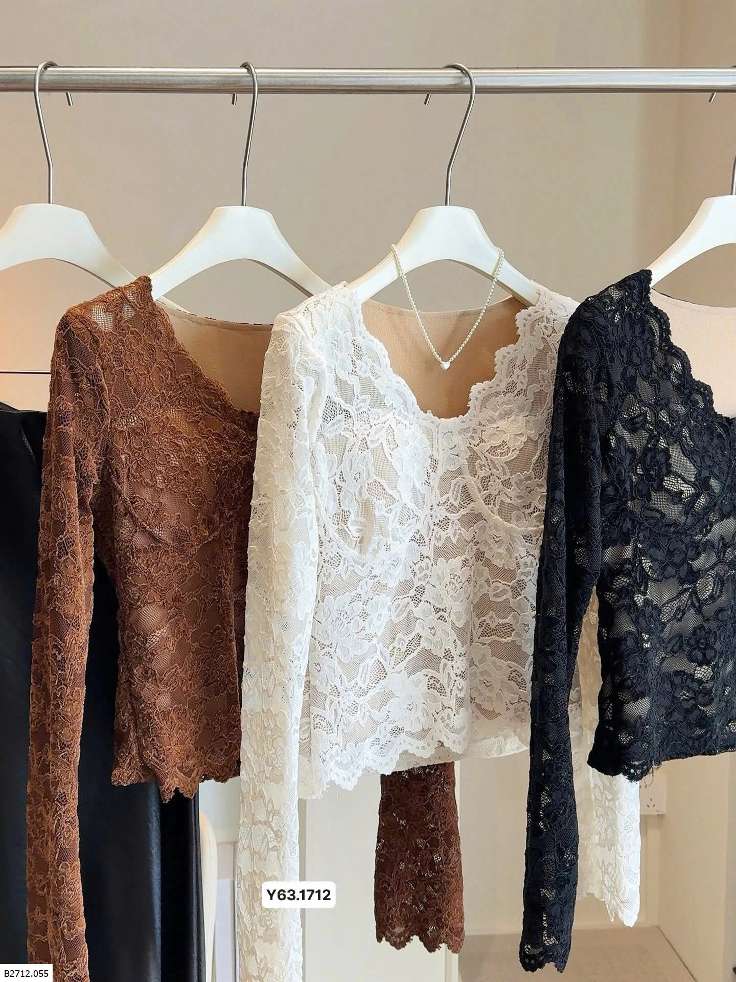 ÁO REN ANNA CỔ V LÓT NỈ ANNA   Giá sỉ 185k