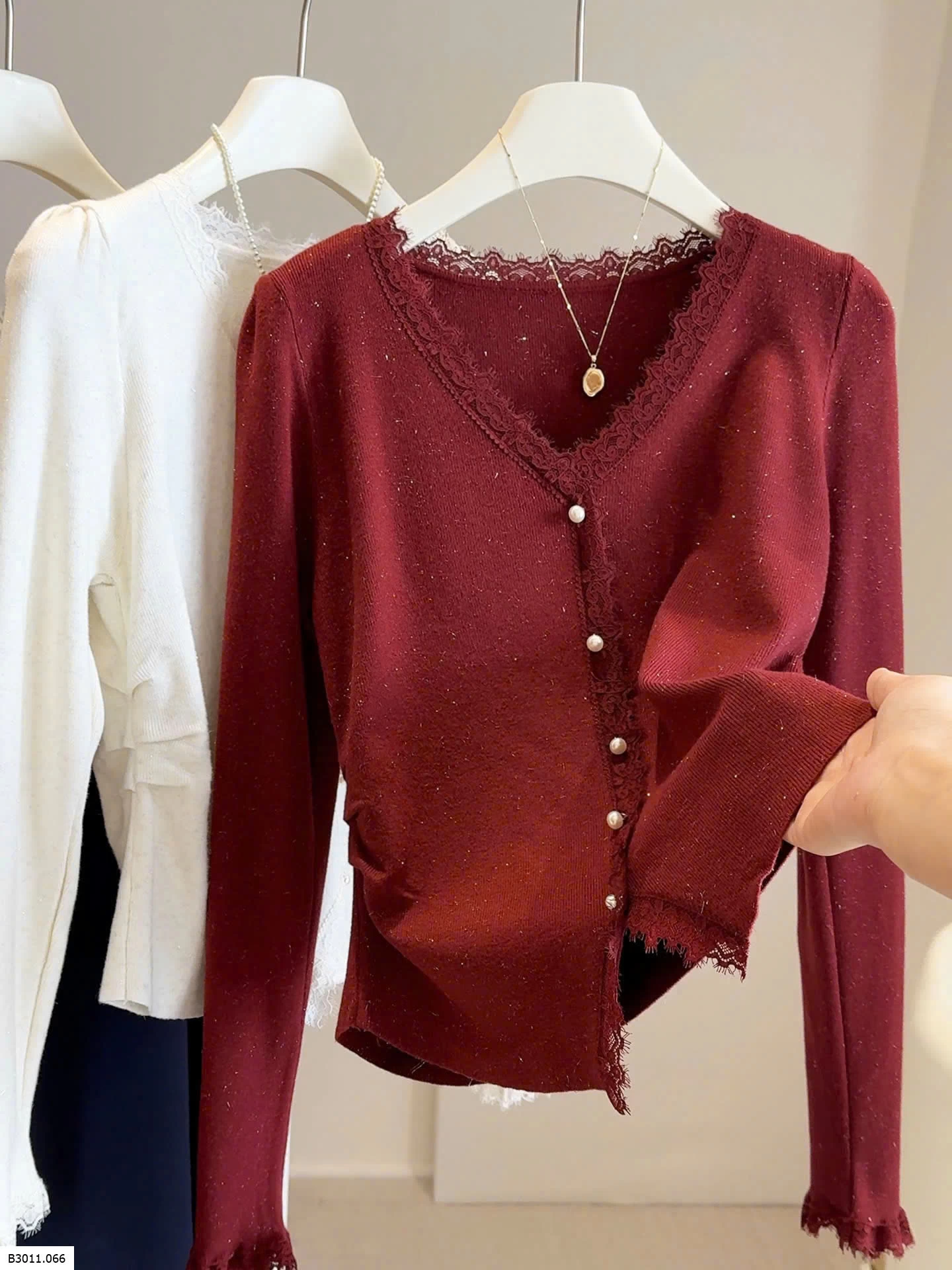 ÁO THUN RÚT EO PHỐI REN ANNA  Giá sỉ 180k