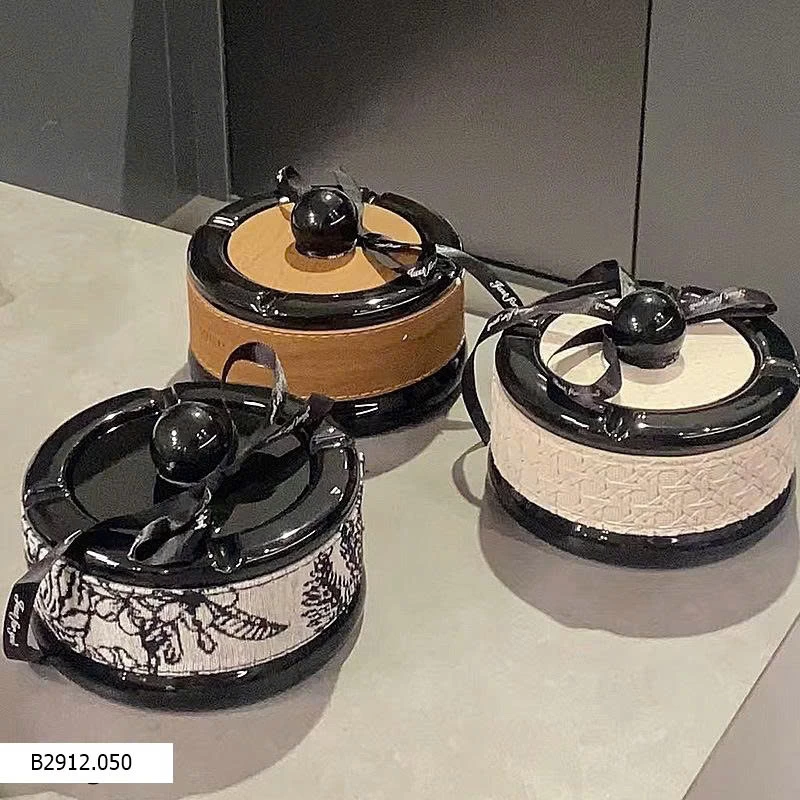 GẠT TÀN GỐM SỨ HÌNH NƠ CÓ NẮP ĐẬY   Giá sỉ 120k