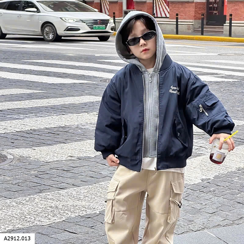 ÁO KHOÁC AMBB  Giá sỉ Sz 90-150 : #340k Sz 160-170 : #360ka