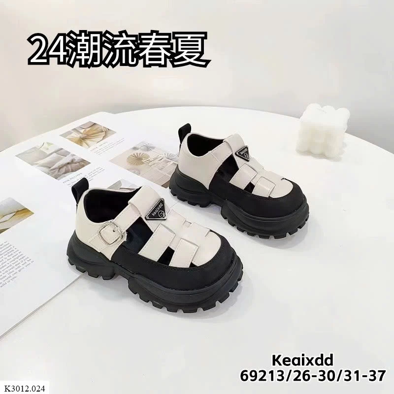 SANDAL QUAI ĐAN BỊT MŨI  sz 26-30: 147k sz 31-36: 157k