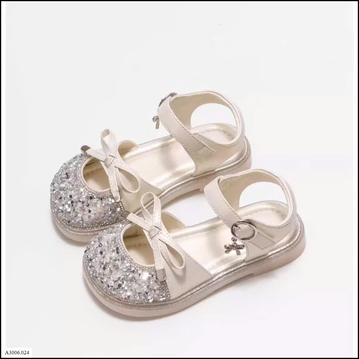 DÉP SANDAL NƠ   Sỉ giá sz 23-25: 130k  sz 26-29: 140k  sz 30-34: 149k 