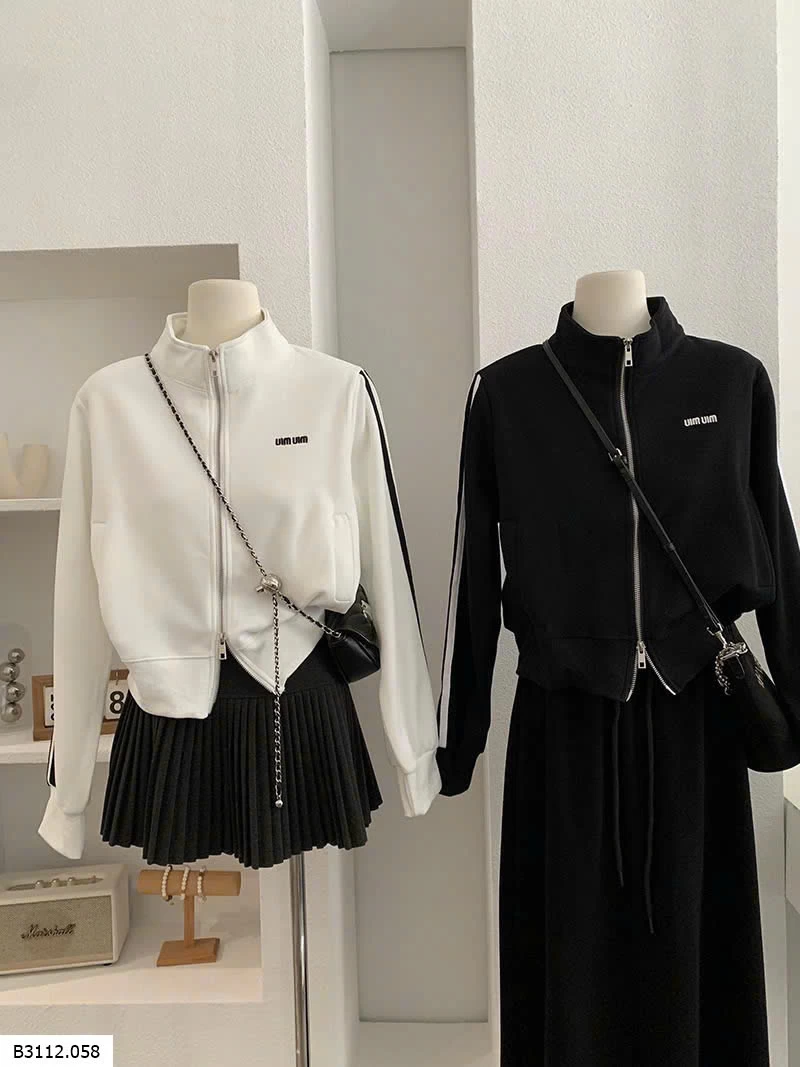 ÁO KHOÁC NỮ DÁNG CRT  Giá sỉ 210k