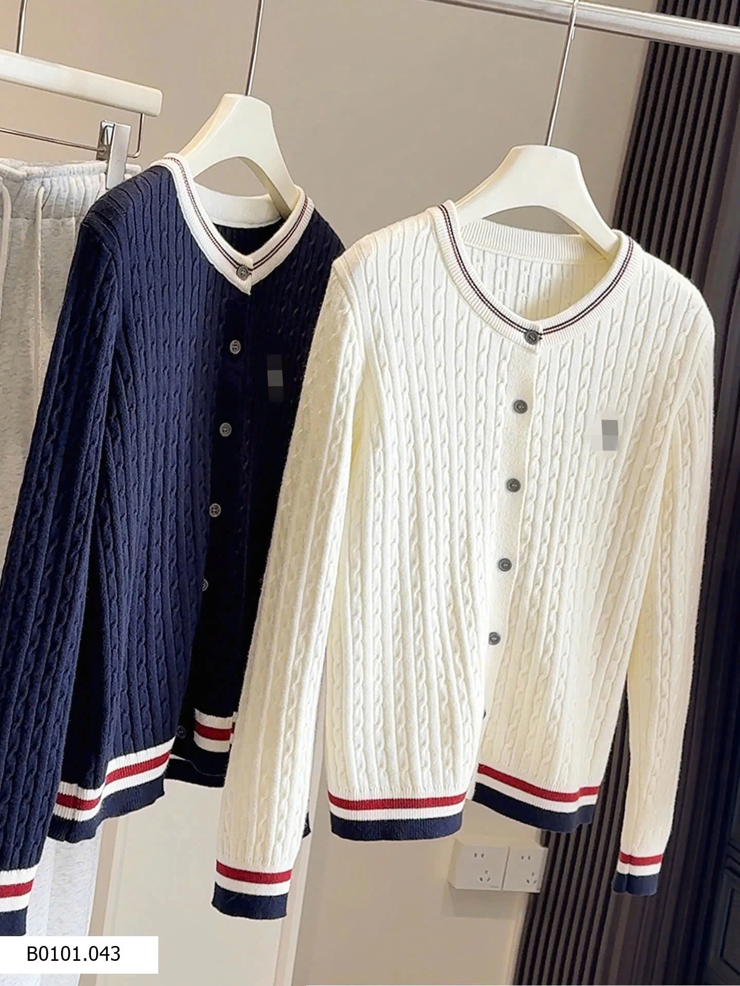 ÁO LEN DỆT GÂN VIỀN SỌC ANNA   Giá sỉ 200ka