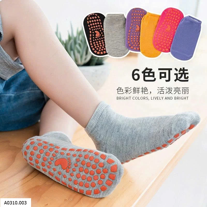 TẤT CHỐNG TRƯỢT  Giá sỉ trẻ em: 72k/sét 10 đôi mix màu (bé trai - bé gái) Người lớn: 78k/sét 10 đôi 