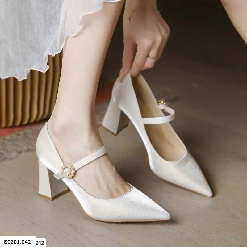 Giày mũi nhọn Giá sỉ 190k