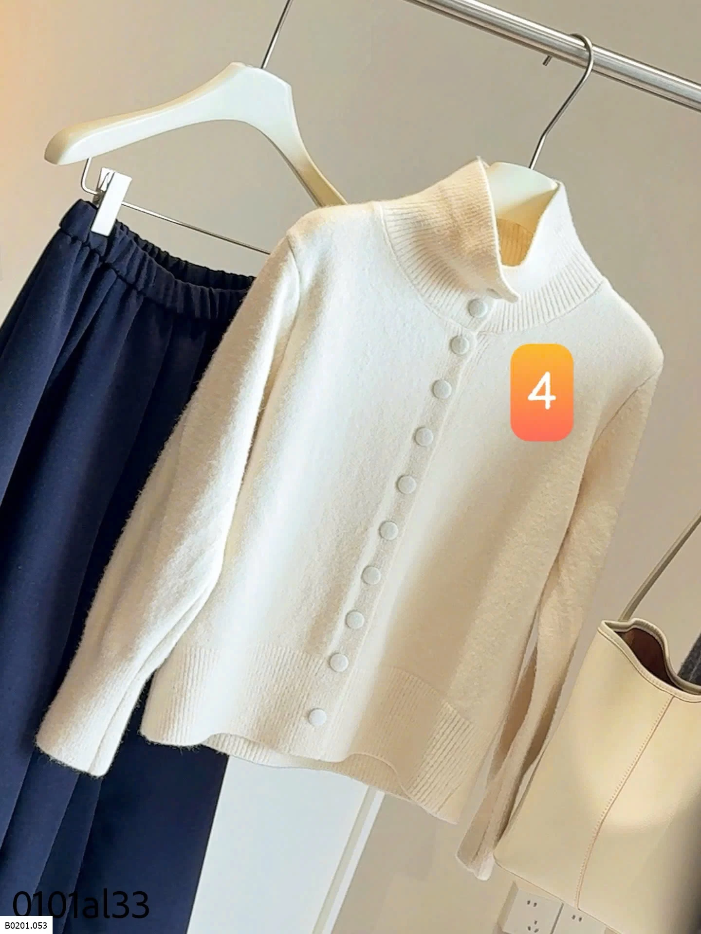 ÁO LEN NHIỀU CÚC CAO CỔ  ANNA   Giá sỉ 195k