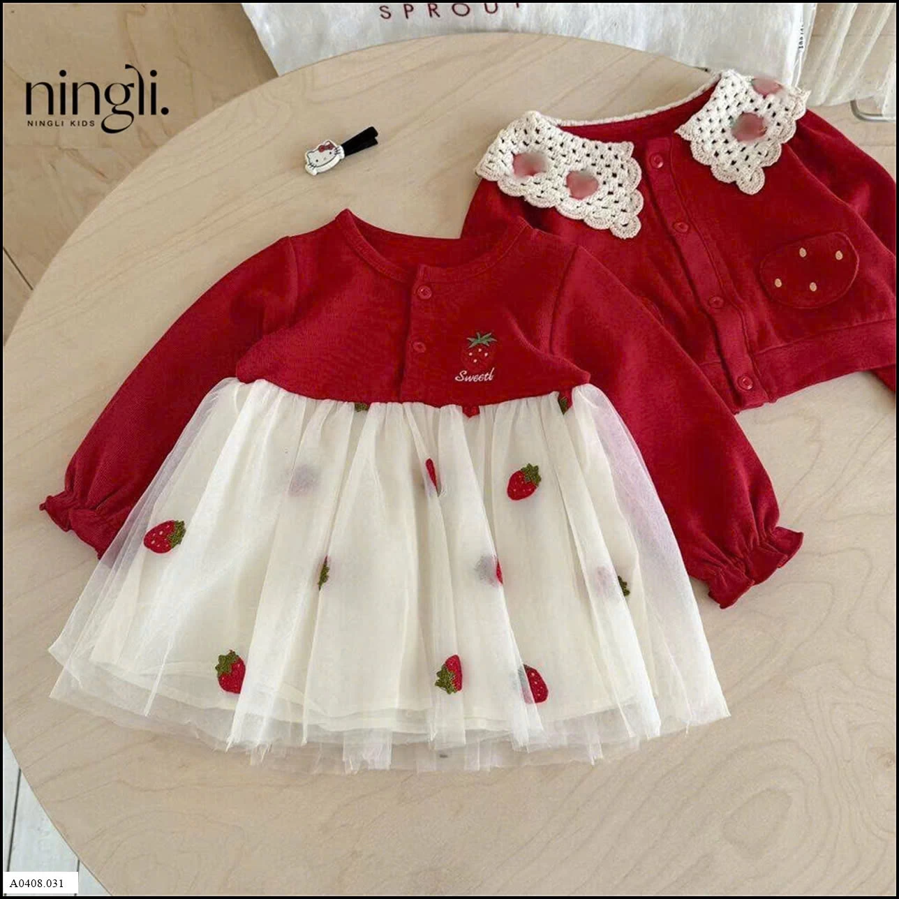 Set đồ xinh Ningli   Giá sỉ  Set 1 áo 100k quần 125k  Set 2 áo khoác 160k áo phông 85k  Set 3 áo khoác 125k Váy 115k 